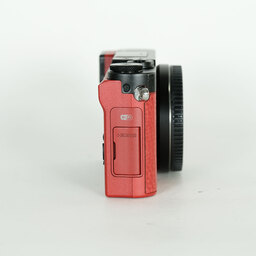 Panasonic LUMIX DMC-GM5ボディ レッド