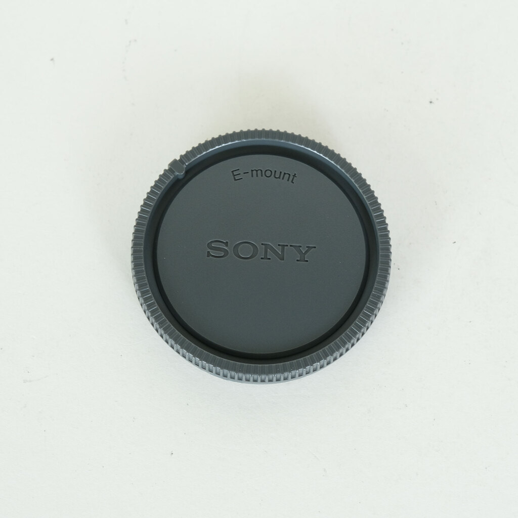 SONY E18-200mm F3.5-6.3 OSS LE SEL18200LE