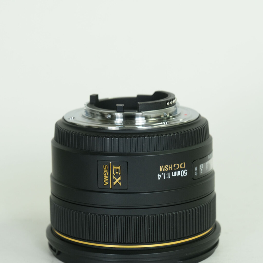 SIGMA 50mm F1.4 EX DG HSM (ニコンF用)
