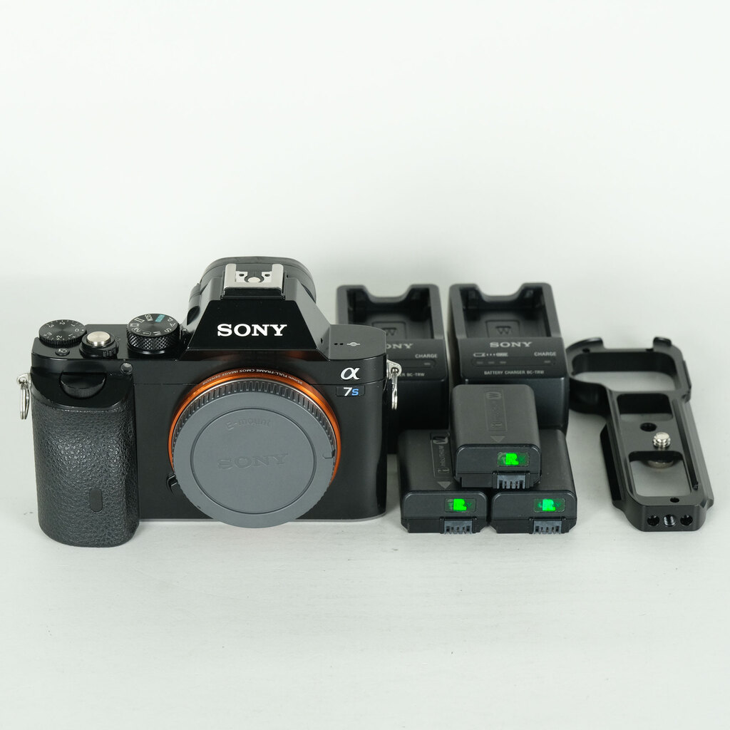 SONY α7S（ILCE-7S）の出品 | ONE SCENE（ワンシーン）