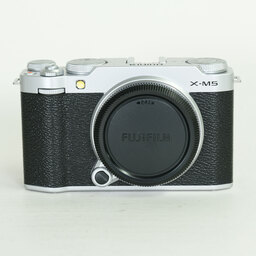 FUJIFILM X-M5