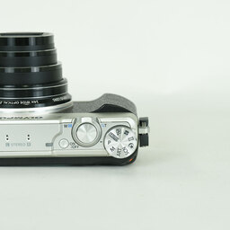 OLYMPUS STYLUS SH-2 シルバー