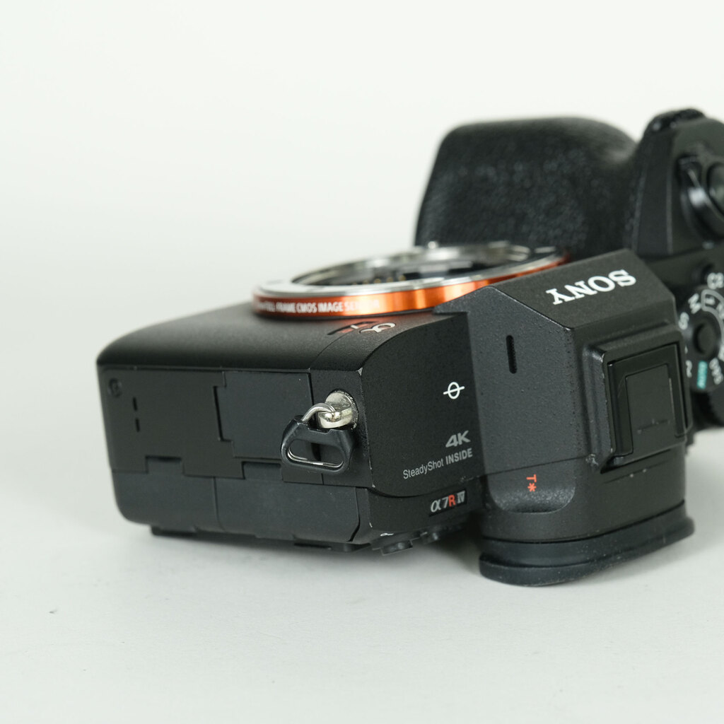 SONY α7RIV ボディ ILCE-7RM4A   【後期モデル 液晶下部にSONYロゴなし】