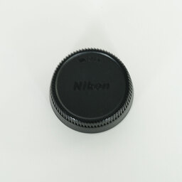 Nikon AF-S DX VR Zoom-Nikkor 55-200mm F4-5.6G IF-ED Nikon AF-S DX VR Zoom-Nikkor 55-200mm F4-5.6G IF-ED