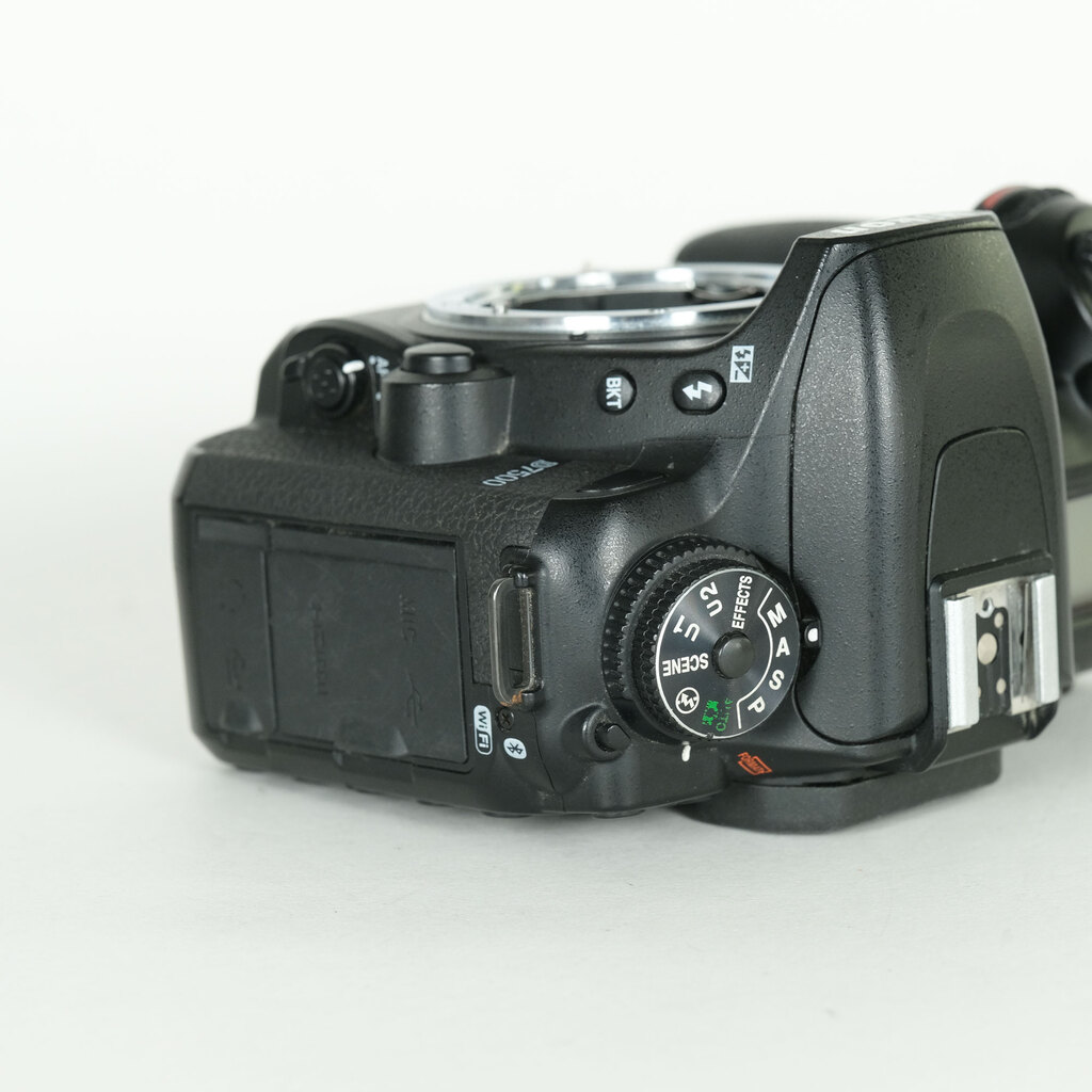 Nikon D7500 Nikon D7500