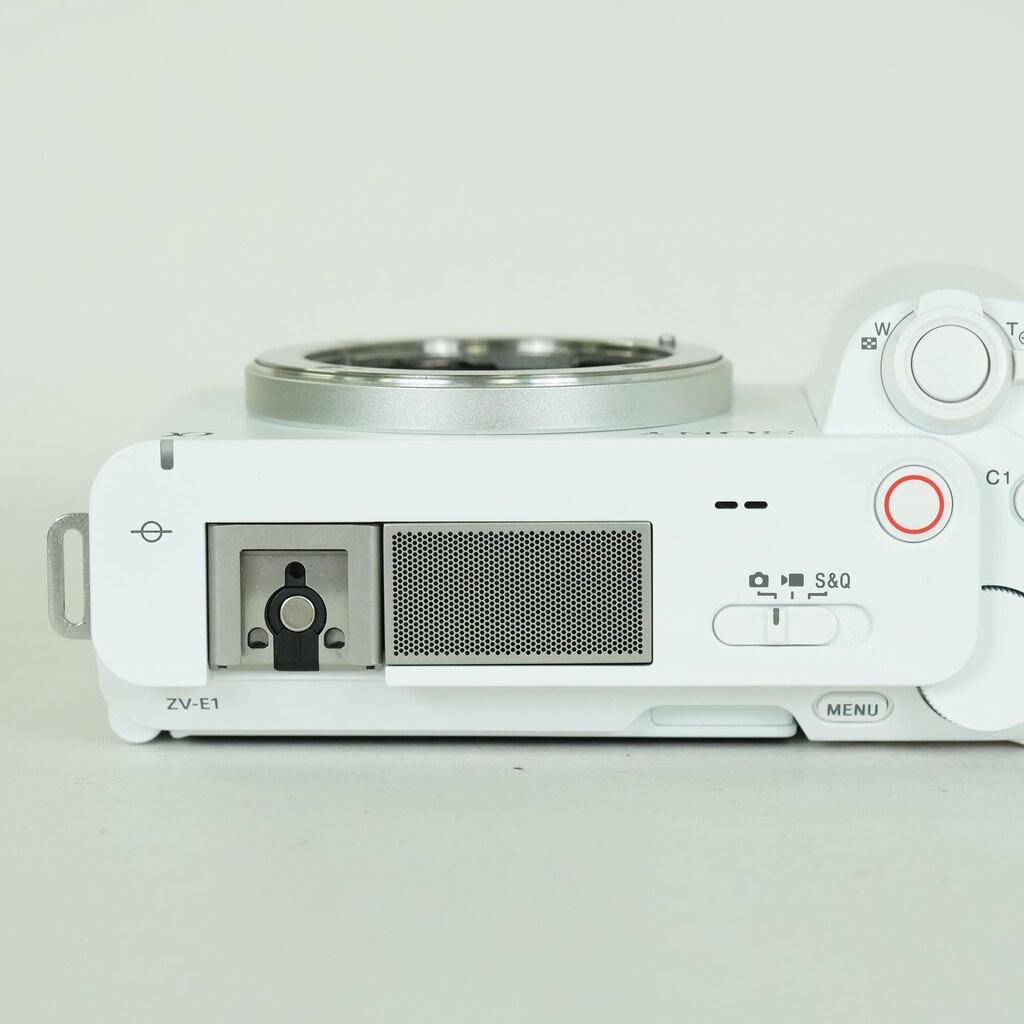 SONY VLOGCAM ZV-E1