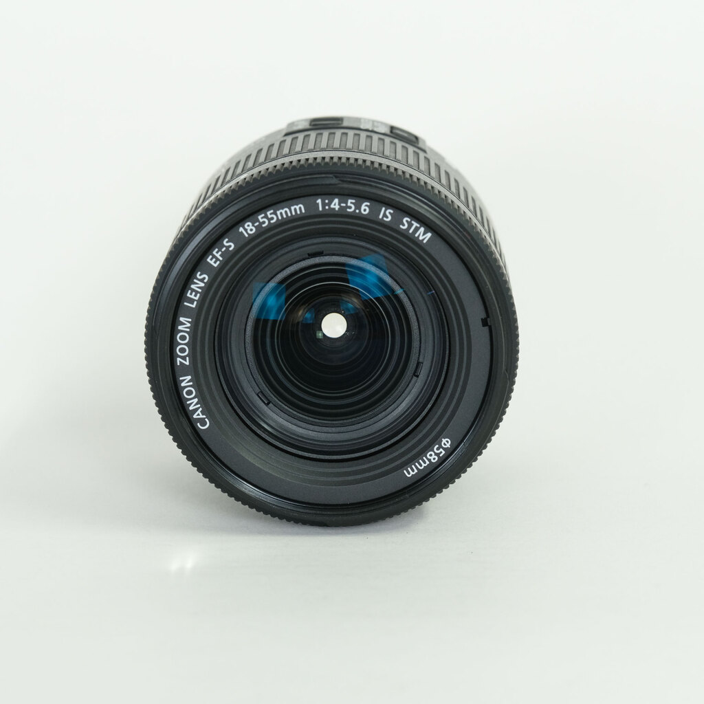 Canon EF-S18-55mm F4-5.6 IS STM