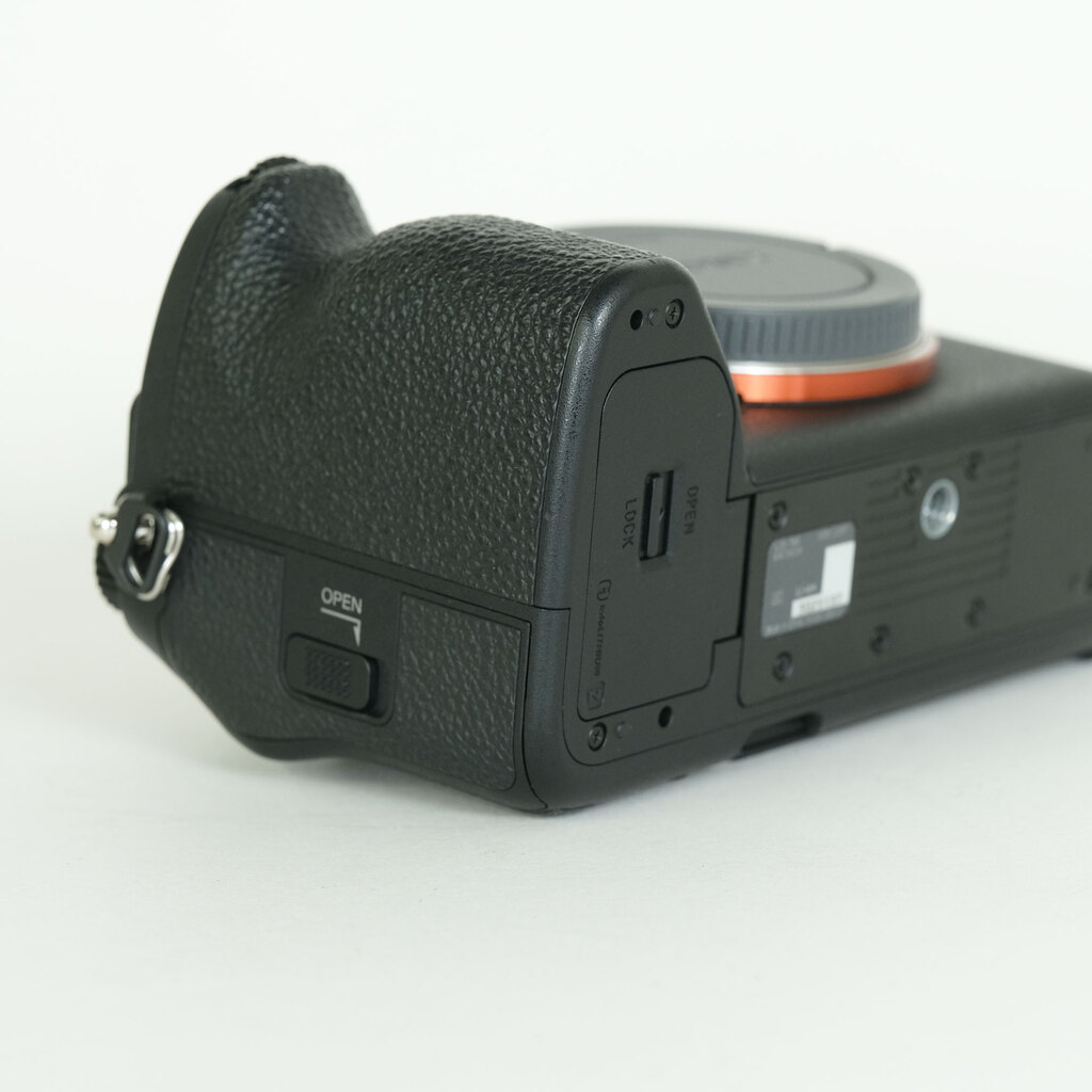 SONY α7 IV(ILCE-7M4) SONY α7 IV(ILCE-7M4)