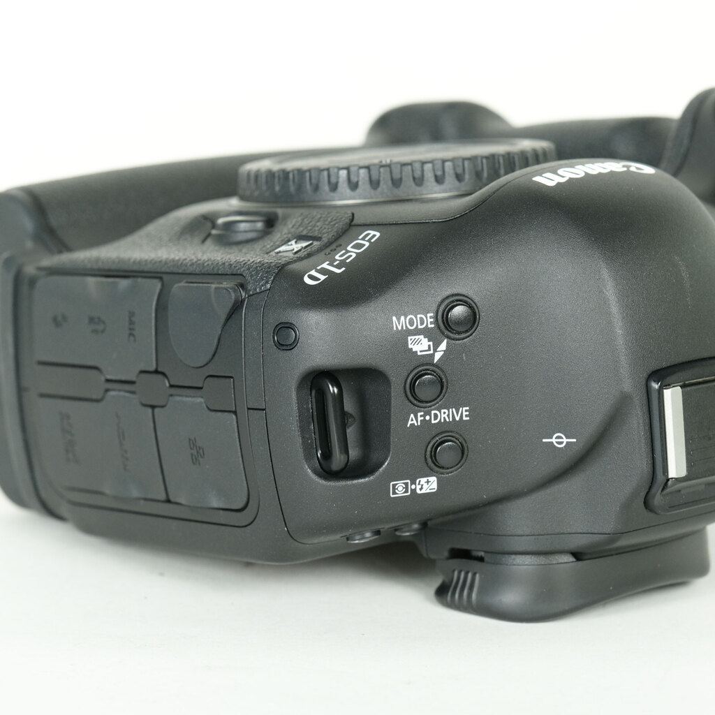 Canon EOS-1D Xの出品 | ONE SCENE（ワンシーン）