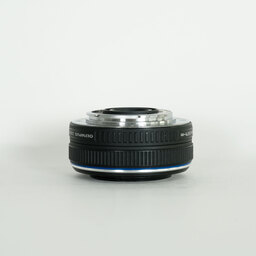 OLYMPUS M.ZUIKO DIGITAL 17mm F2.8 シルバー