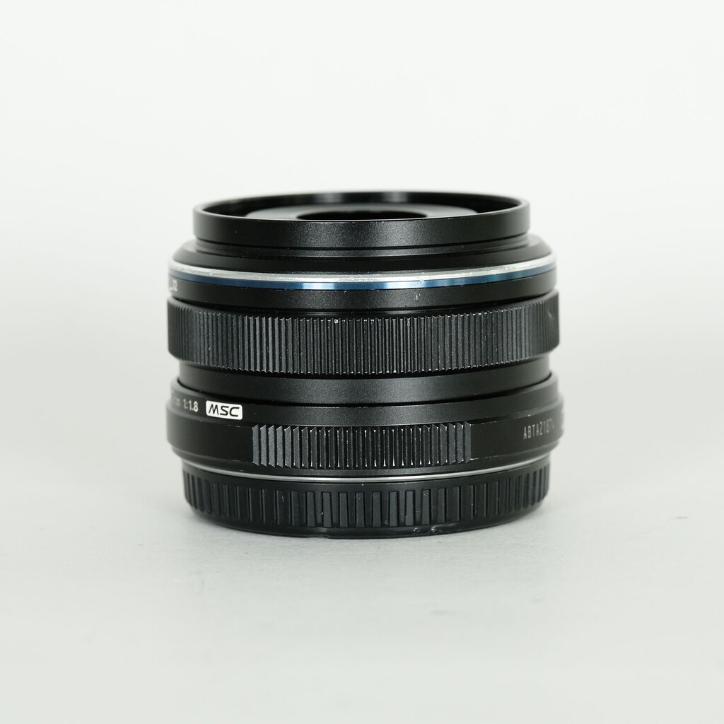 OLYMPUS M.ZUIKO DIGITAL 17mm F1.8