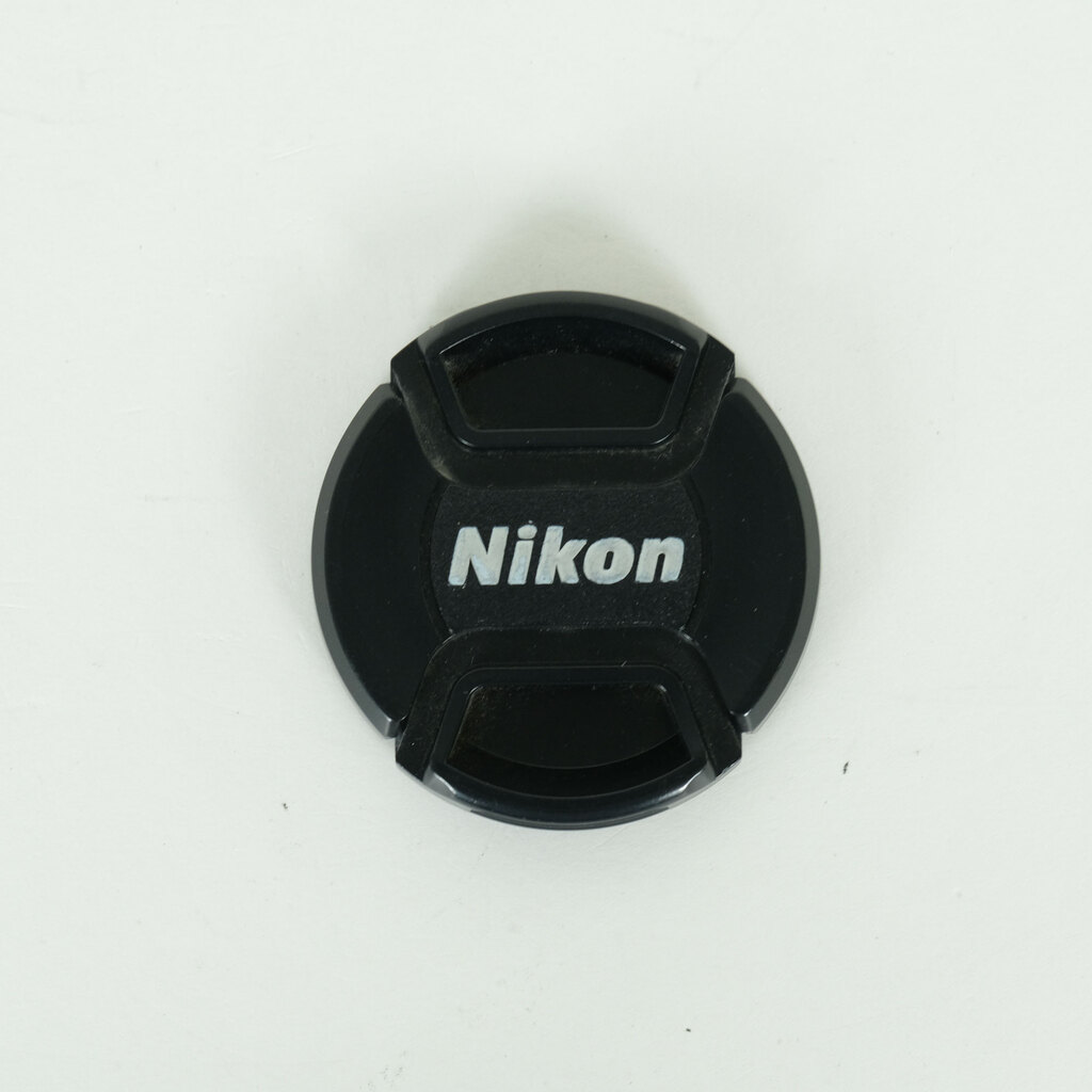Nikon AF-S DX NIKKOR 18-55mm f3.5-5.6G VR II