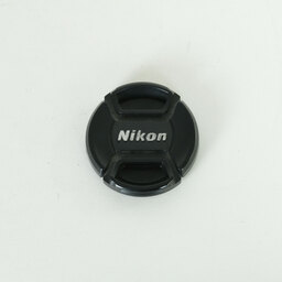 Nikon AF-S DX VR Zoom-Nikkor 55-200mm F4-5.6G IF-ED Nikon AF-S DX VR Zoom-Nikkor 55-200mm F4-5.6G IF-ED