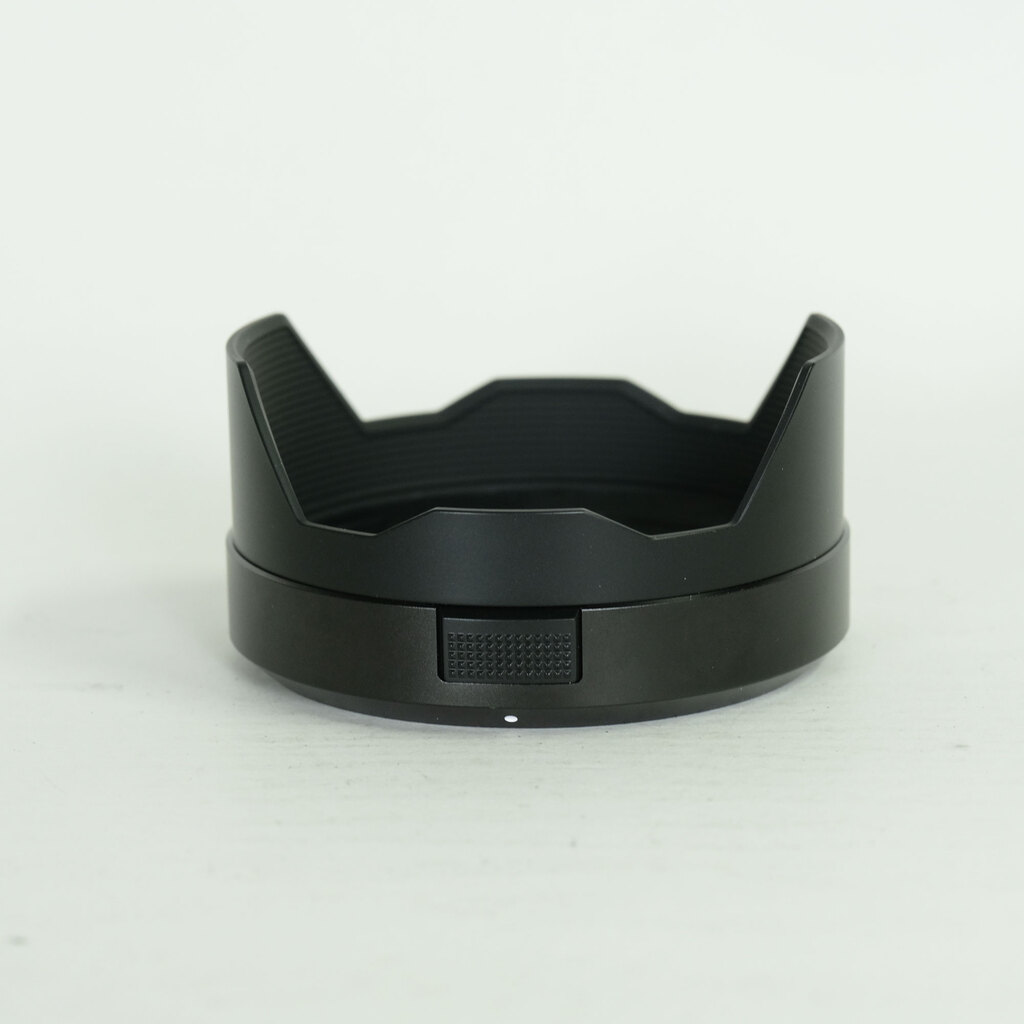 Panasonic LEICA DG VARIO-ELMARIT 12-60mm / F2.8-4.0 ASPH. / POWER O.I.S.