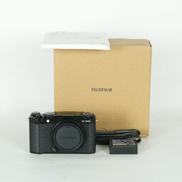FUJIFILM X-M5