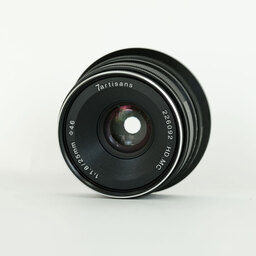 七工匠 7artisans 25mm F1.8 (マイクロフォーサーズ用) ブラック