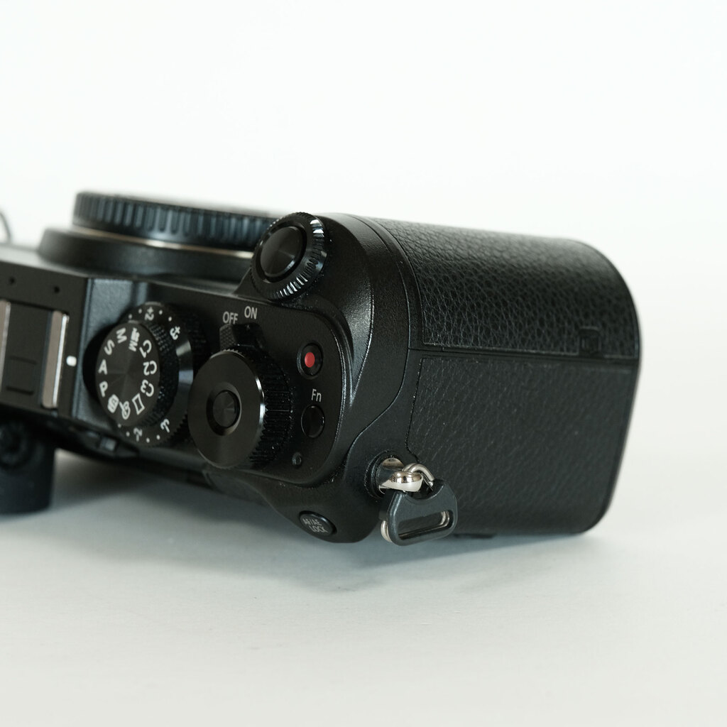 Panasonic LUMIX DMC-GX8 ボディ ブラックの出品 | ONE SCENE（ワン