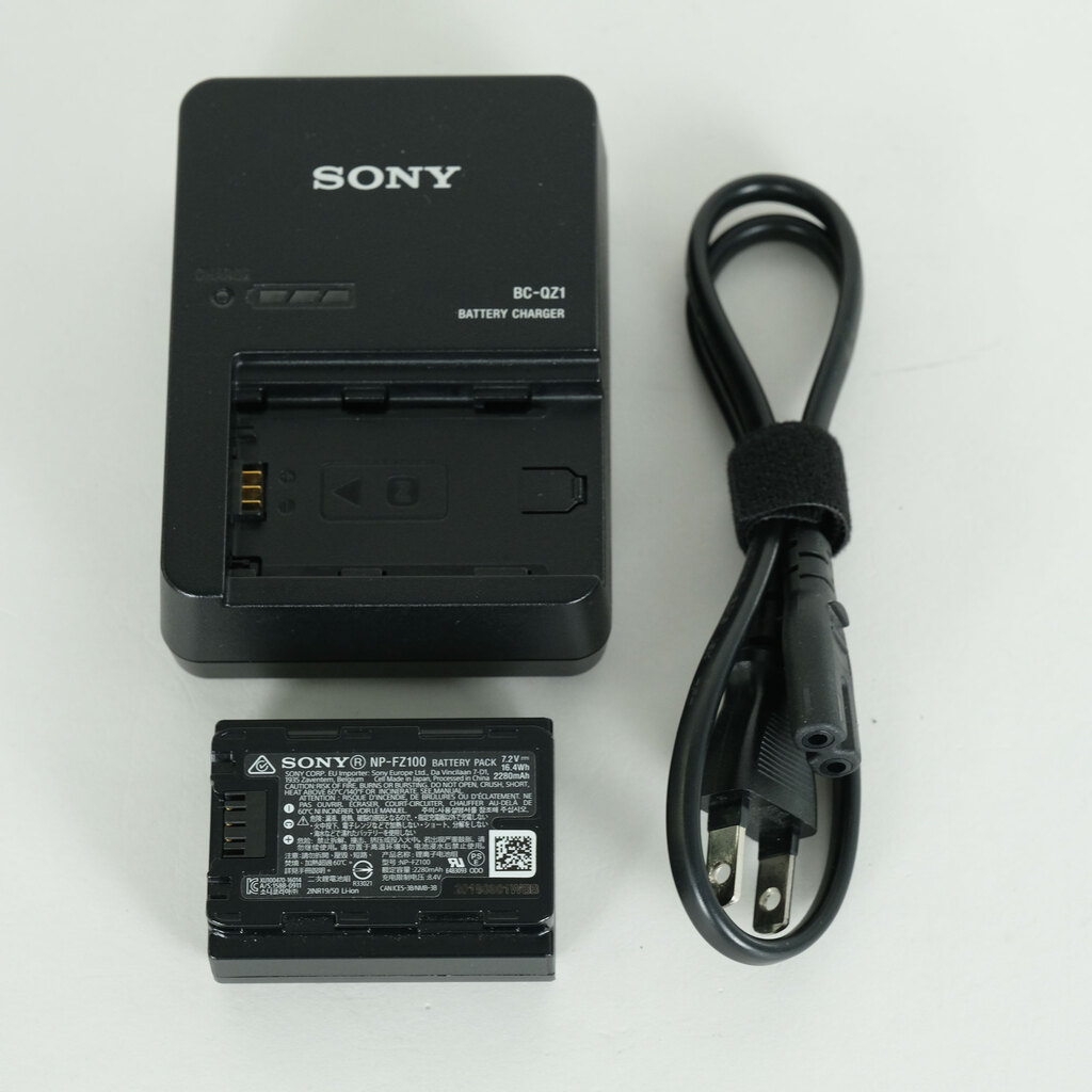 SONY α7R III(ILCE-7RM3) SONY α7R III(ILCE-7RM3)