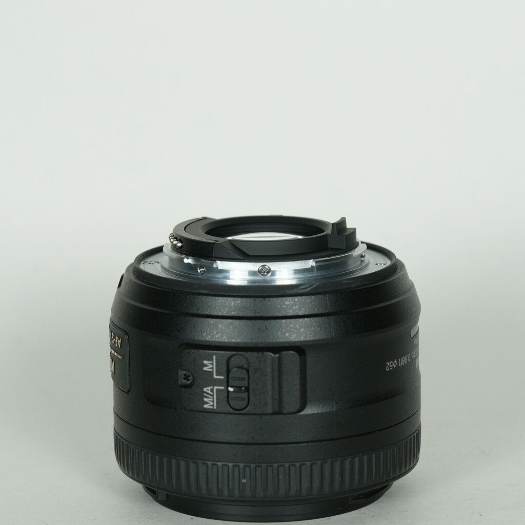 Nikon AF-S DX NIKKOR 35mm f/1.8G