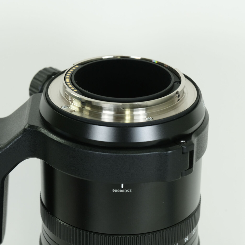 FUJIFILM GF100-200mmF5.6 R LM OIS WR FUJIFILM GF100-200mmF5.6 R LM OIS WR