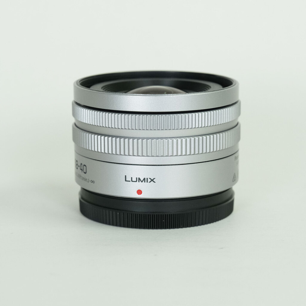 Panasonic LUMIX S 18-40mm F4.5-6.3 Panasonic LUMIX S 18-40mm F4.5-6.3