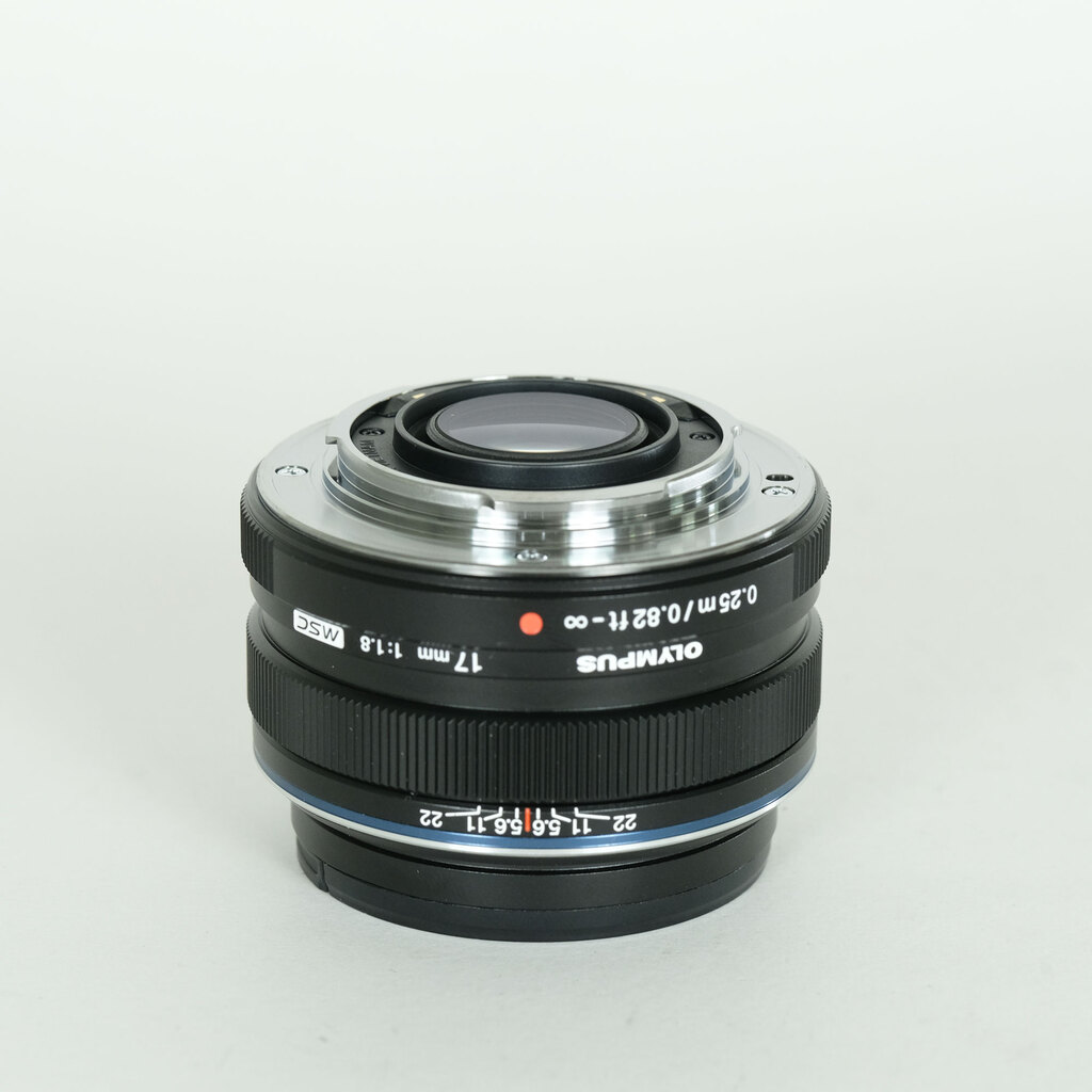OLYMPUS M.ZUIKO DIGITAL 17mm F1.8 OLYMPUS M.ZUIKO DIGITAL 17mm F1.8