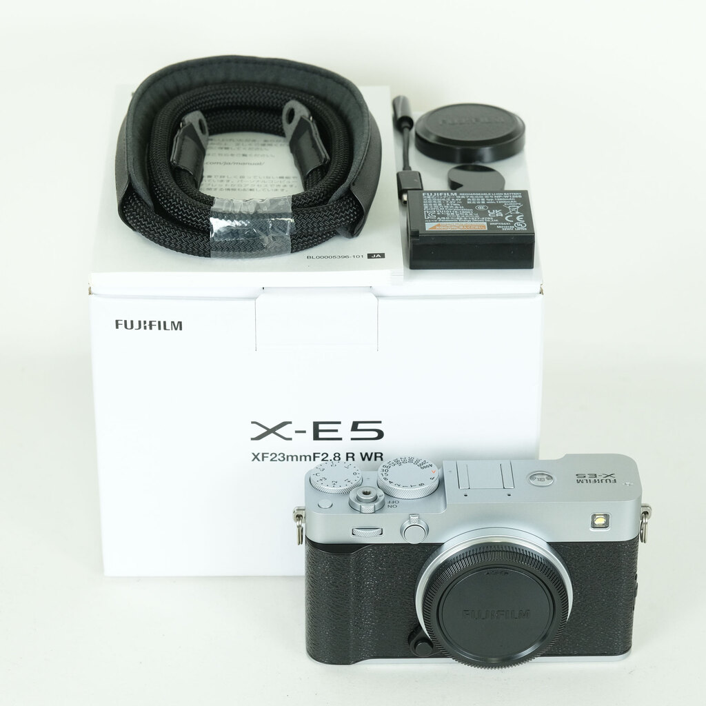 FUJIFILM X-E5