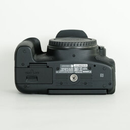 Canon EOS 8000D Canon EOS 8000D