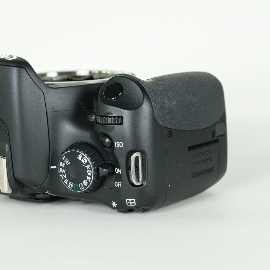 Canon EOS Kiss X4の出品 | ONE SCENE（ワンシーン）