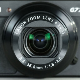 Canon PowerShot G7X Mark II