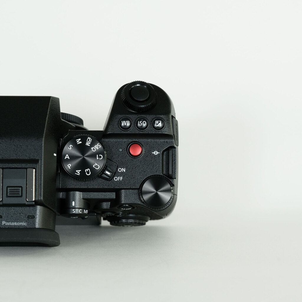 Panasonic LUMIX S5II DC-S5M2