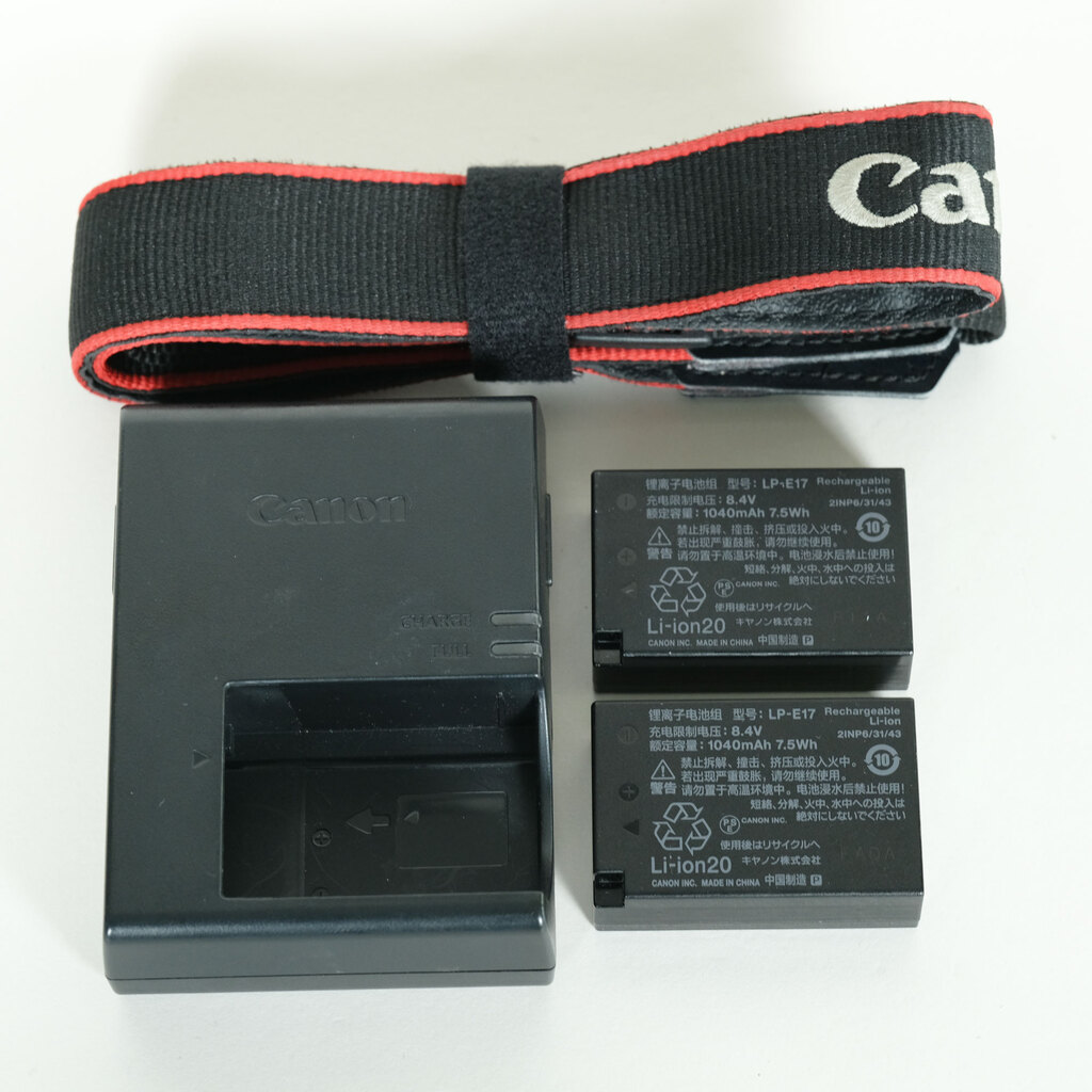 Canon EOS R10 Canon EOS R10
