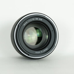 SIGMA 56mm F1.4 DC DN｜Contemporary [フジフイルムX用]