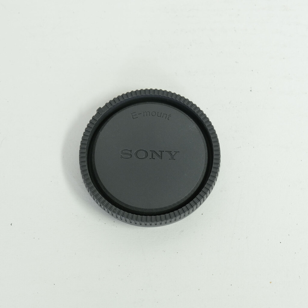 SONY FE 28mm F2 SEL28F20