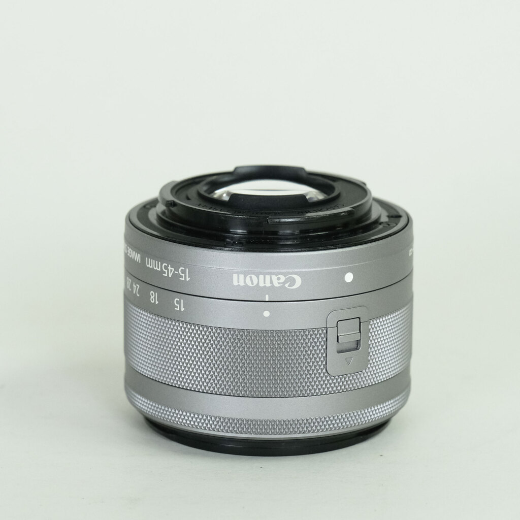 Canon EF-M15-45mm F3.5-6.3 IS STM