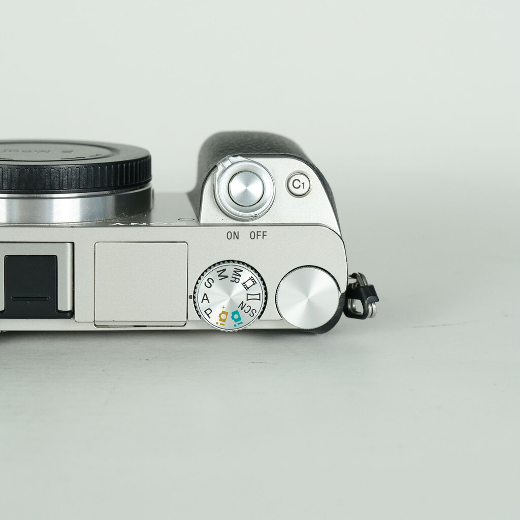 SONY α6000(ILCE-6000) SONY α6000(ILCE-6000)