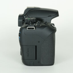 Canon EOS Kiss X10i Canon EOS Kiss X10i
