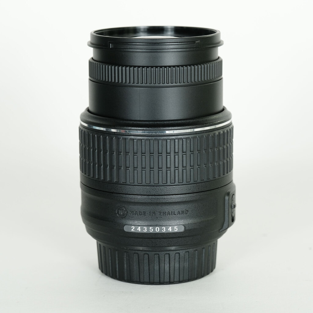 Nikon AF-S DX NIKKOR 18-55mm f3.5-5.6G VR II
