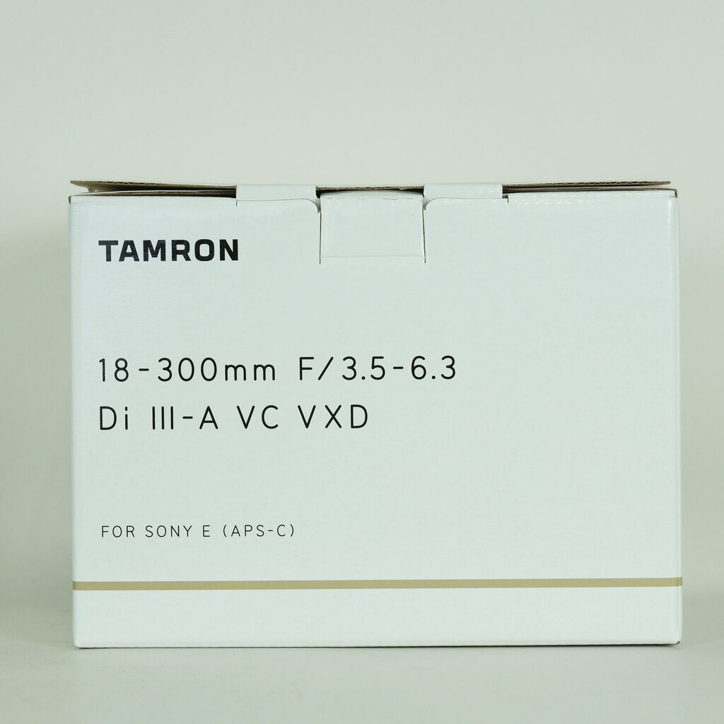 TAMRON 18-300mm F/3.5-6.3 Di III-A VC VXD (Model B061) [ソニーE用]