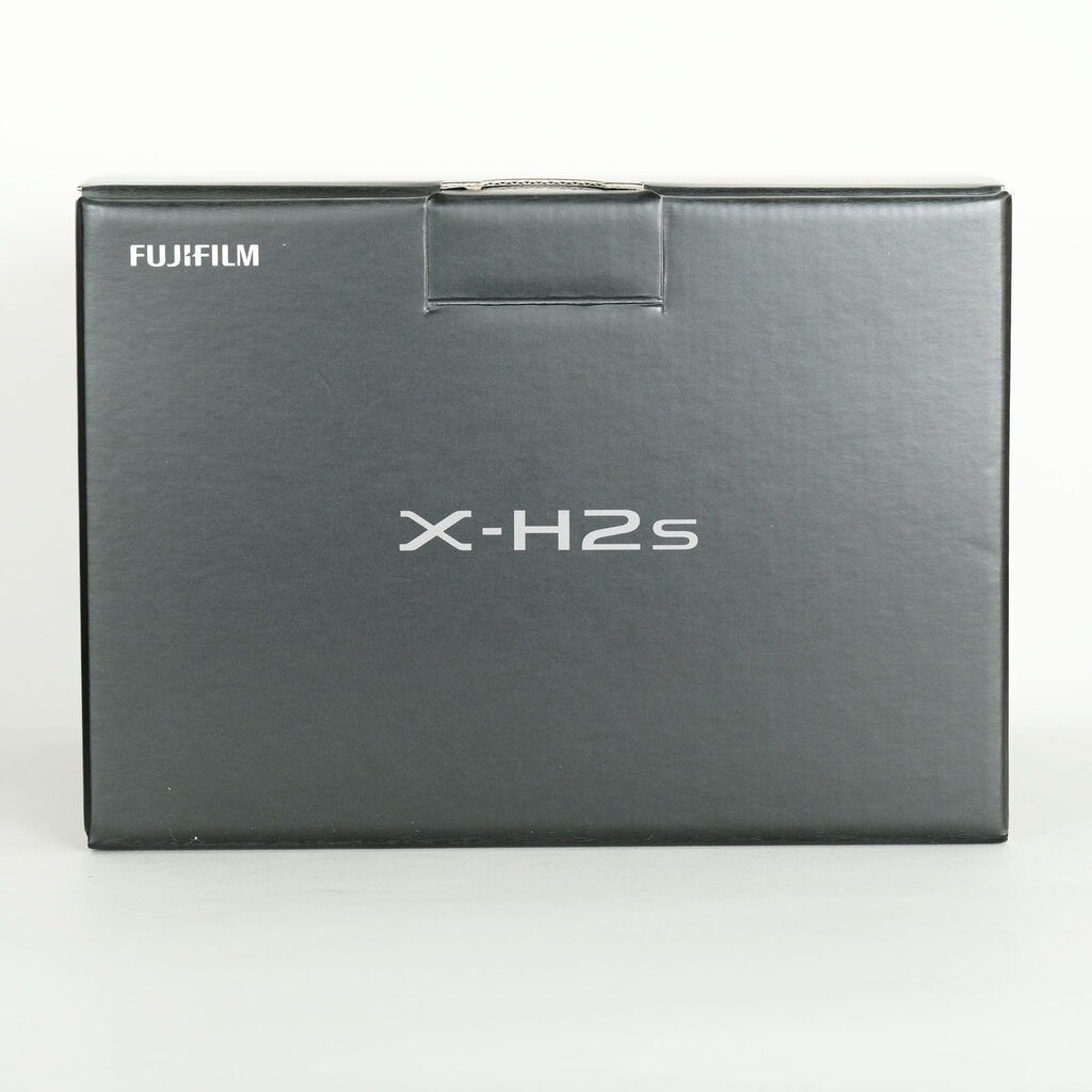FUJIFILM X-H2S