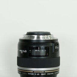 Canon EF-S60mm F2.8 マクロ USM Canon EF-S60mm F2.8 マクロ USM