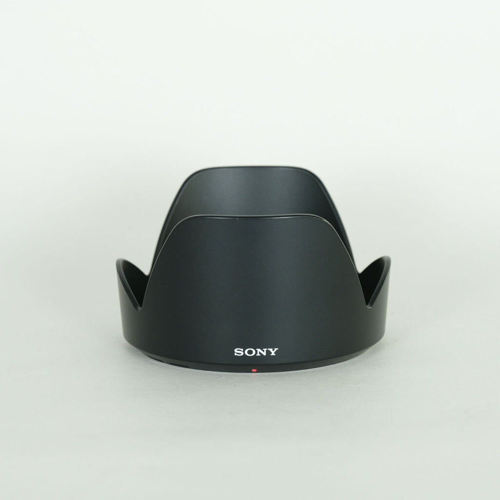 SONY E18-200mm F3.5-6.3 OSS SEL18200