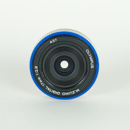 OLYMPUS M.ZUIKO DIGITAL 17mm F2.8 シルバー