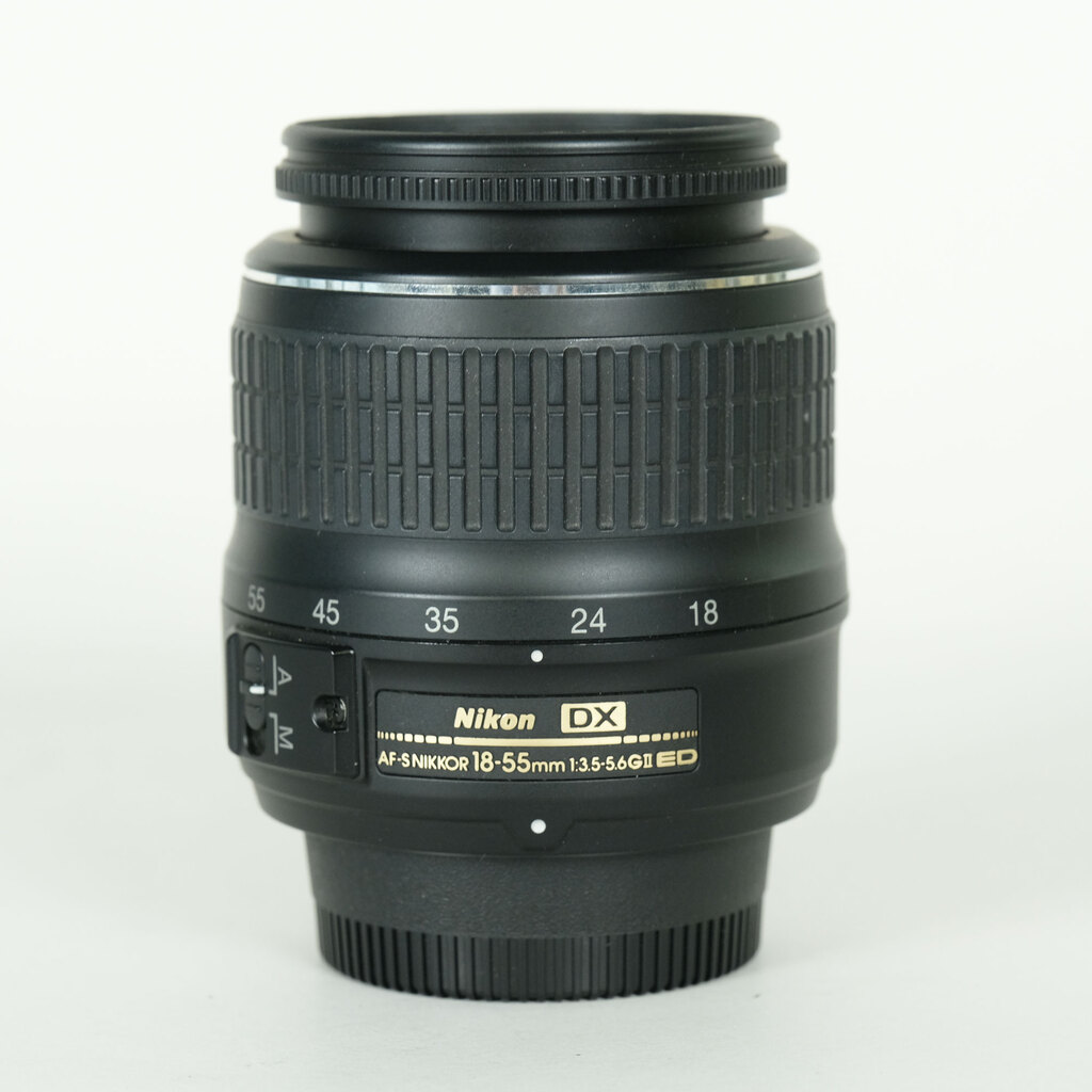 AF-S DX Zoom-Nikkor 18-55mm f/3.5-5.6G ED II 中古価格比較 - 価格.com