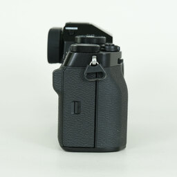 FUJIFILM X-T5 FUJIFILM X-T5