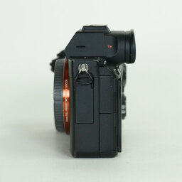 SONY α7 III(ILCE-7M3) SONY α7 III(ILCE-7M3)