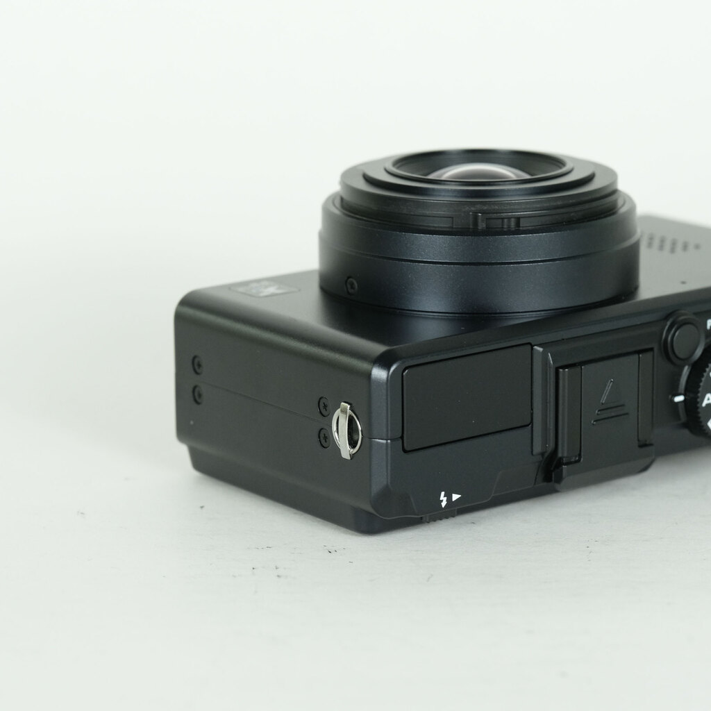 SIGMA DP1s コンパクトデジタルカメラ ジャンク SIGMA DP1sの出品 | ONE SCENE（ワンシーン）