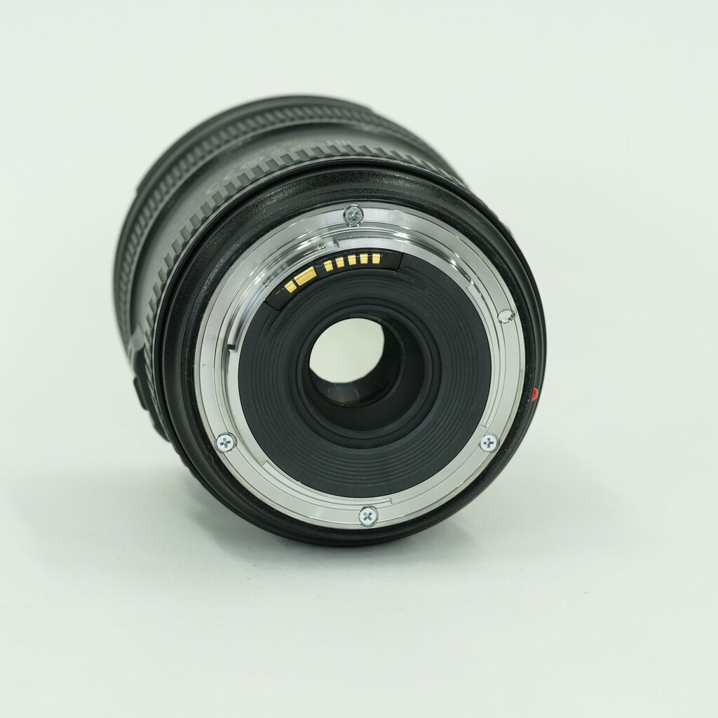 Canon EF24-70mm F4L IS USM Canon EF24-70mm F4L IS USM