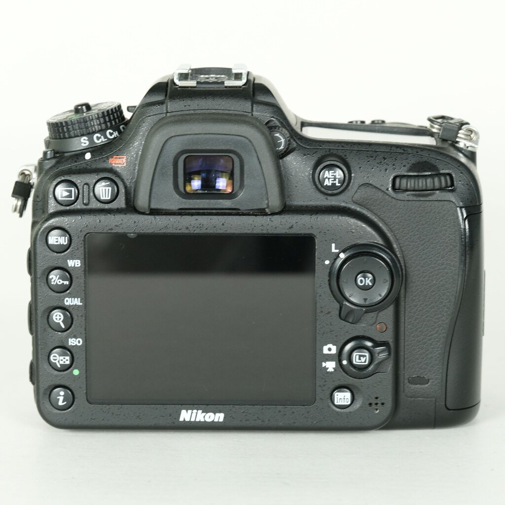 Nikon D7100の出品 | ONE SCENE（ワンシーン）