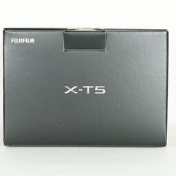 FUJIFILM X-T5
